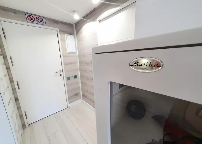 Centro Playa アパート サロウ